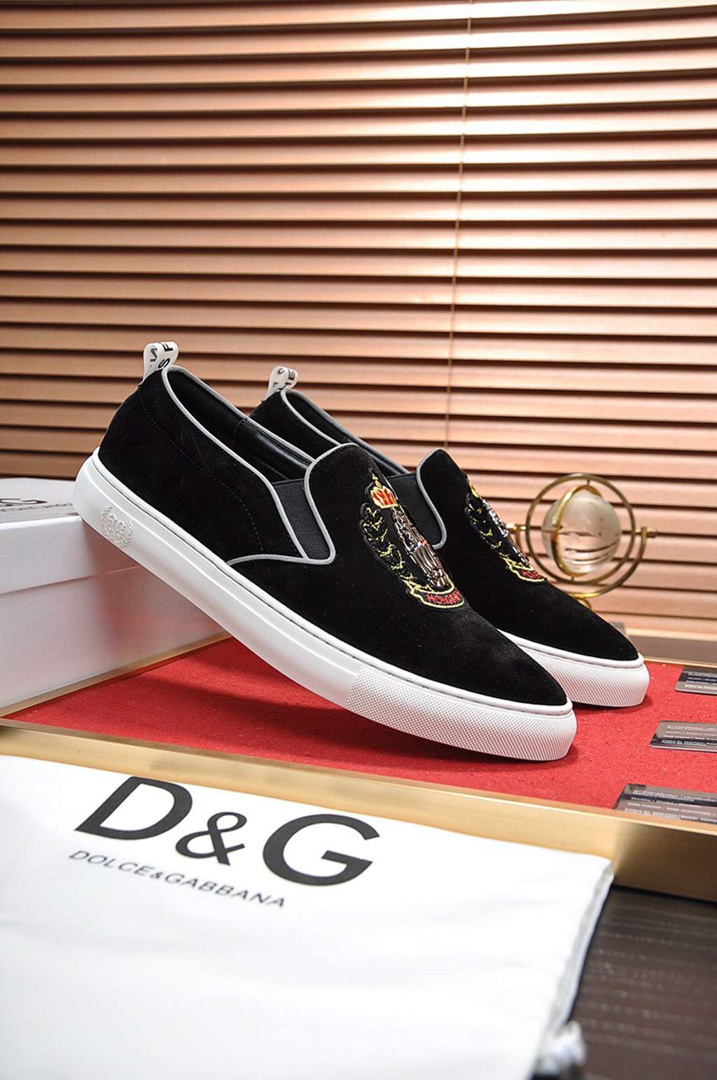 D*G sneaker